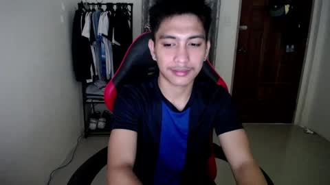Snapshot of urcuteguy_jhonx chatting on 04/05/26, 09:28 Dannie online show from 04/05/26, 09:28