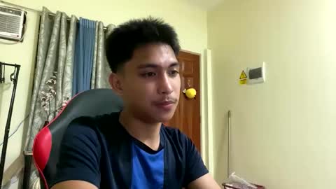 Snapshot of urcuteguy_jhonx chatting on 04/12/26, 03:06 Dannie online show from 04/12/26, 03:06