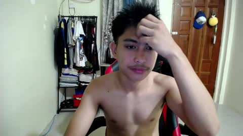 Snapshot of urcuteguy_jhonx chatting on 04/20/26, 09:45 Dannie online show from 04/20/26, 09:45
