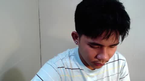 Snapshot of urcutie_asianboy chatting on 09/12/25, 05:18 KEN online show from 09/12/25, 05:18