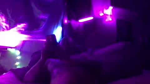 urdaddy875867 online show from 11/03/25, 12:35