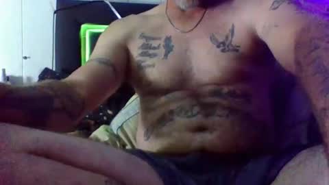 Snapshot of urdaddy875867 chatting on 05/10/26, 02:39 urdaddy875867 online show from 05/10/26, 02:39