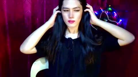 Snapshot of urdreamfilipina chatting on 12/15/25, 04:28 urdreamfilipina online show from 12/15/25, 04:28