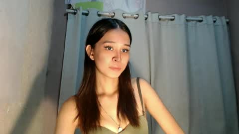 Snapshot of urdreamgirl_stephanie chatting on 06/14/26, 01:35 stephanie online show from 06/14/26, 01:35