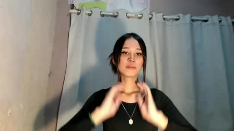 Snapshot of urdreamgirl_stephanie chatting on 06/22/26, 10:34 stephanie online show from 06/22/26, 10:34