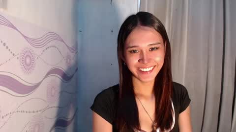 Snapshot of urdreamgirl_stephanie chatting on 07/08/26, 10:31 stephanie online show from 07/08/26, 10:31