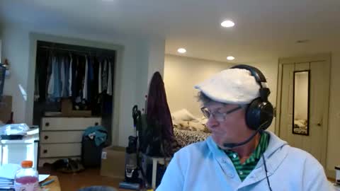 Snapshot of urfavteach50 chatting on 10/02/25, 06:04 Gregor online show from 10/02/25, 06:04