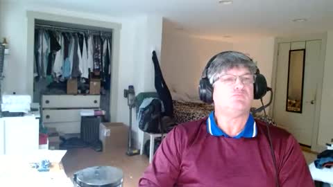 Snapshot of urfavteach50 chatting on 10/14/25, 11:33 Gregor online show from 10/14/25, 11:33