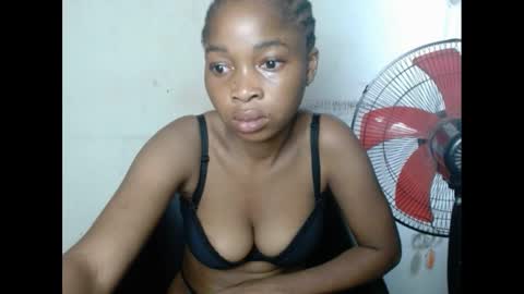 urflirtydoll online show from 02/15/25, 07:28