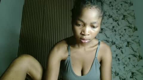 Snapshot of urflirtydoll chatting on 12/18/25, 08:37 urflirtydoll online show from 12/18/25, 08:37