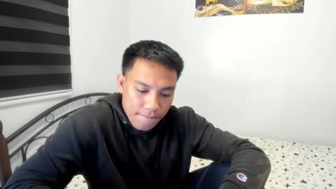 urfucker_vinz online show from 07/20/26, 12:51