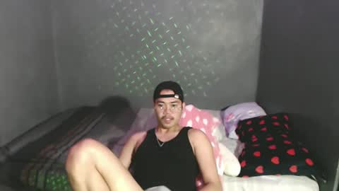 Snapshot of urfuckinghighness chatting on 02/23/25, 02:46 ask me online show from 02/23/25, 02:46