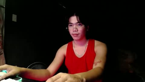 Snapshot of urfuckinghighness chatting on 12/16/25, 04:06 ask me online show from 12/16/25, 04:06