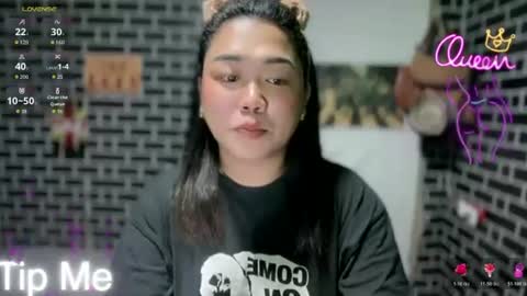 Snapshot of urgirl_dimple chatting on 06/15/26, 09:22 Dimple online show from 06/15/26, 09:22