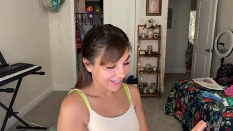Snapshot of urgoddessmarla chatting on 08/01/26, 02:11 Goddess Marla online show from 08/01/26, 02:11