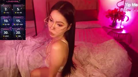 Snapshot of urgoddessofsex chatting on 02/13/25, 09:09 angela online show from 02/13/25, 09:09