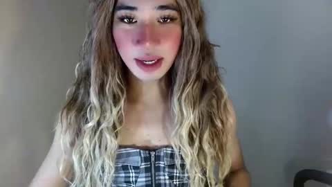 Snapshot of urguy_habibi chatting on 05/05/26, 10:23 Bib online show from 05/05/26, 10:23