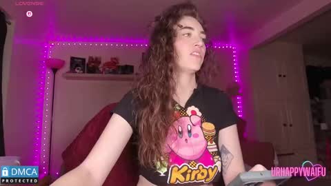 Snapshot of urhappywaifu chatting on 10/03/25, 02:19 kae online show from 10/03/25, 02:19