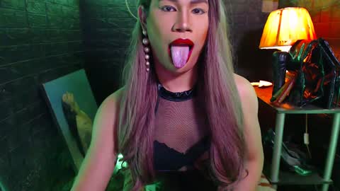 Snapshot of urhardcockqueenxxx chatting on 12/10/24, 10:16 queen norelle online show from 12/10/24, 10:16