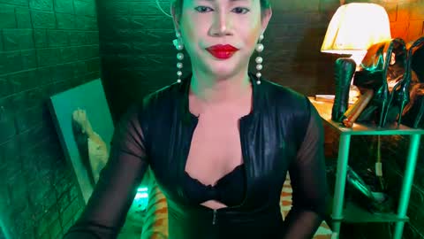 Snapshot of urhardcockqueenxxx chatting on 01/18/25, 09:55 queen norelle online show from 01/18/25, 09:55