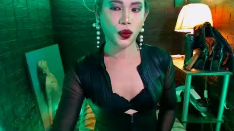 Snapshot of urhardcockqueenxxx chatting on 02/07/25, 06:13 queen norelle online show from 02/07/25, 06:13