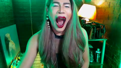 Snapshot of urhardcockqueenxxx chatting on 03/06/25, 02:51 queen norelle online show from 03/06/25, 02:51
