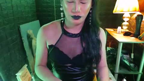 queen norelle online show from 10/09/25, 02:09