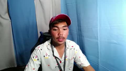 Snapshot of urhot_kharlxoxo chatting on 12/18/25, 12:44 john carlo online show from 12/18/25, 12:44