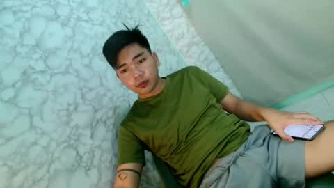 Snapshot of urhot_kharlxoxo chatting on 04/18/26, 06:34 john carlo online show from 04/18/26, 06:34