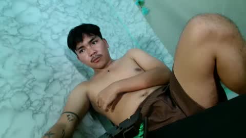 Snapshot of urhot_kharlxoxo chatting on 05/01/26, 05:34 john carlo online show from 05/01/26, 05:34