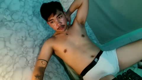 Snapshot of urhot_kharlxoxo chatting on 05/03/26, 04:29 john carlo online show from 05/03/26, 04:29