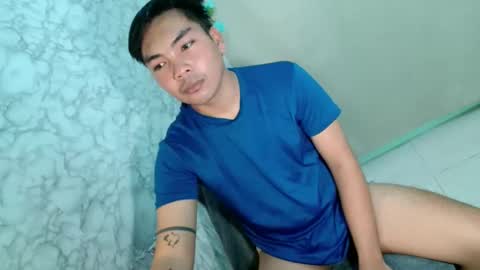 Snapshot of urhot_kharlxoxo chatting on 05/11/26, 08:20 john carlo online show from 05/11/26, 08:20