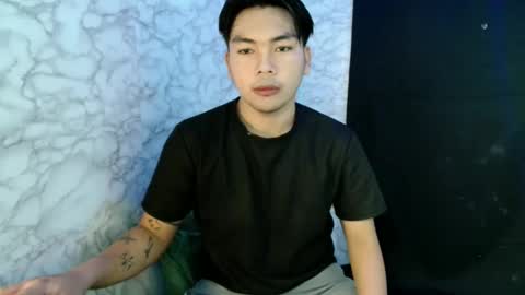 Snapshot of urhot_kharlxoxo chatting on 06/02/26, 11:23 john carlo online show from 06/02/26, 11:23
