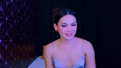 urhot_maxine online show from 07/17/26, 10:55