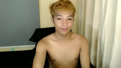 Snapshot of urhotethanxx chatting on 10/02/25, 11:50 Ethan online show from 10/02/25, 11:50