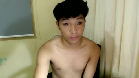 Snapshot of urhotethanxx chatting on 10/06/25, 05:32 Ethan online show from 10/06/25, 05:32