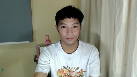 Snapshot of urhotethanxx chatting on 10/12/25, 04:28 Ethan online show from 10/12/25, 04:28