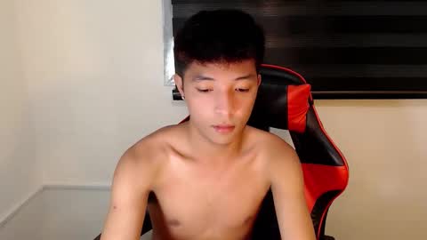 Snapshot of urhotethanxx chatting on 11/03/25, 04:08 Ethan online show from 11/03/25, 04:08