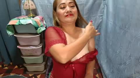 urhotmomzoey online show from 07/26/26, 02:46