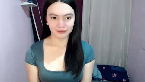 Katey online show from 06/12/26, 04:33