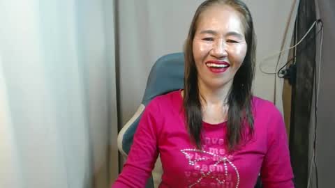 urhotvivian11 online show from 02/17/26, 03:58