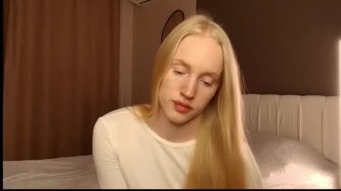 ElizabethLizy online show from 05/31/26, 05:31