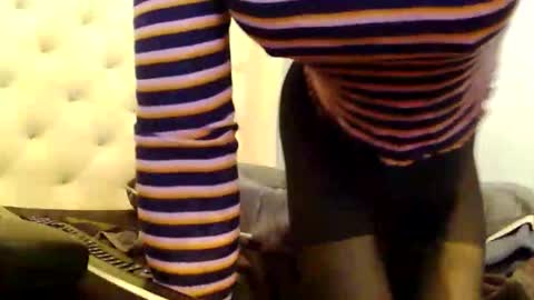 Snapshot of urlittleslut427128 chatting on 09/30/25, 04:23 command me online show from 09/30/25, 04:23