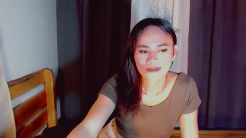 Snapshot of urlovely_che chatting on 11/07/25, 10:15 urlovely_che online show from 11/07/25, 10:15