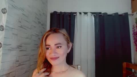 urlovely_che online show from 03/28/26, 04:34