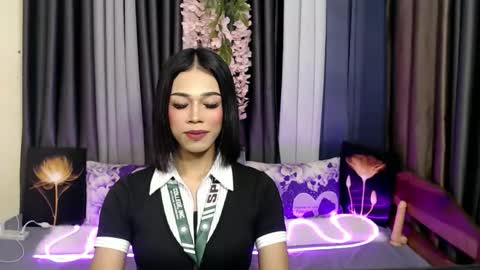 urlovely_jemma online show from 05/17/26, 10:17