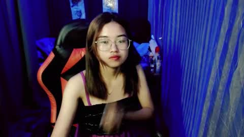urlovelychinita online show from 01/17/25, 11:49