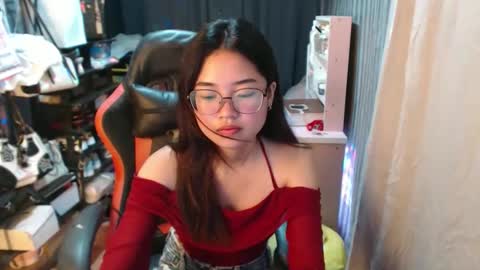 urlovelychinita online show from 10/02/25, 01:56