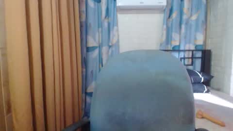 Snapshot of urlovercockxxx chatting on 10/24/25, 02:41 janah online show from 10/24/25, 02:41