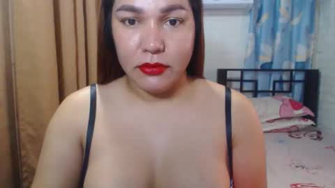 Snapshot of urlovercockxxx chatting on 10/28/25, 02:26 janah online show from 10/28/25, 02:26